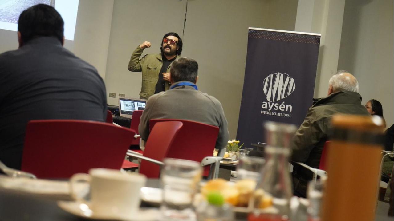 Esta fue la segunda tertulia realizada en el marco de los 50 años de la institución