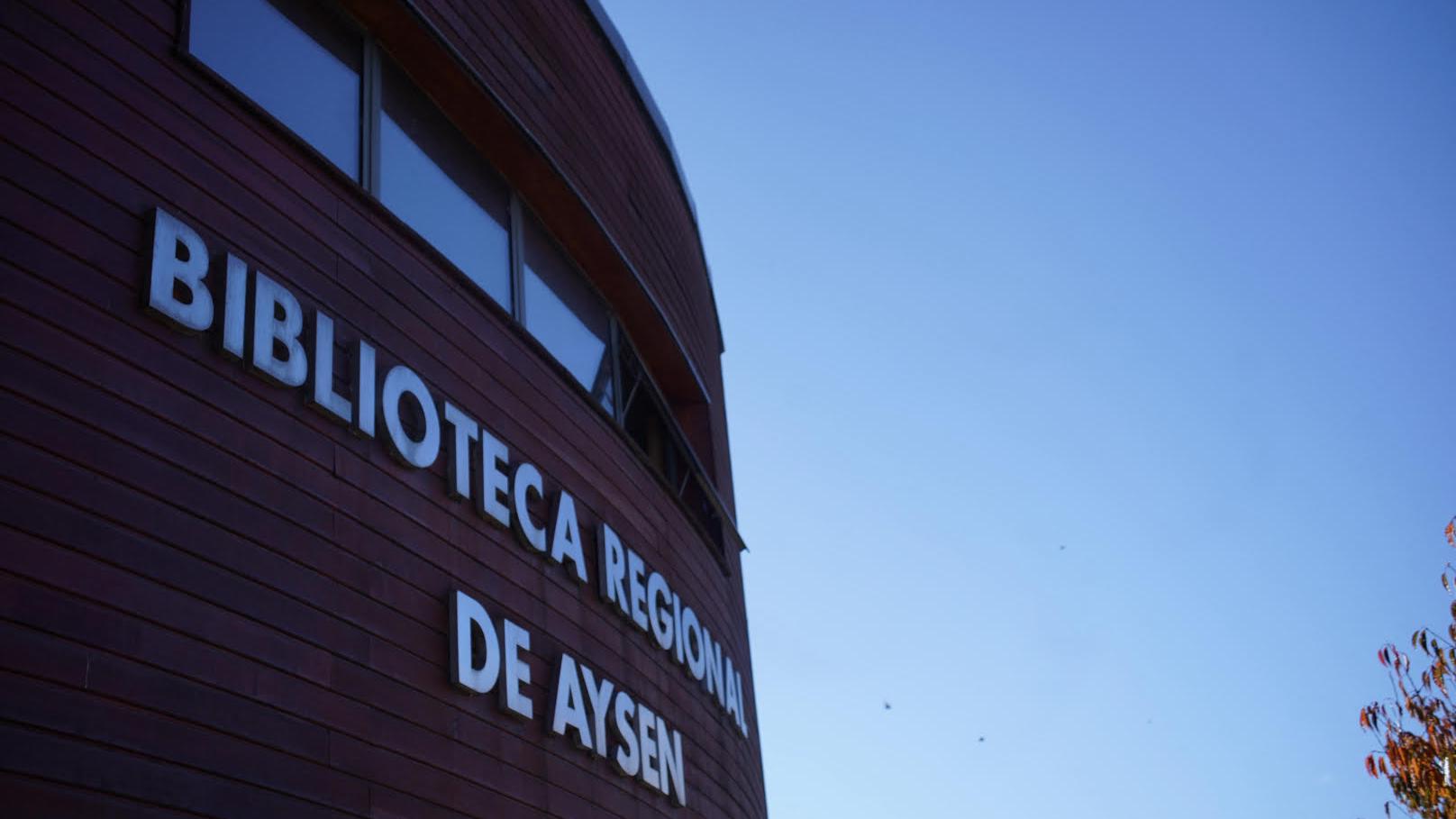 Ya son 50 años de la biblioteca
